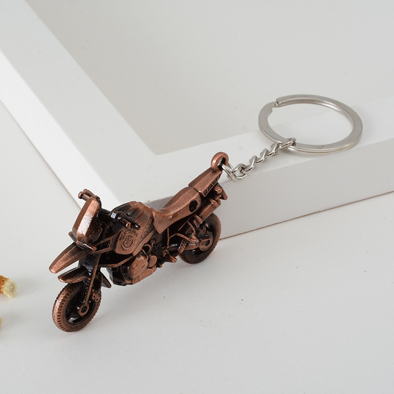 オートバイの赤銅