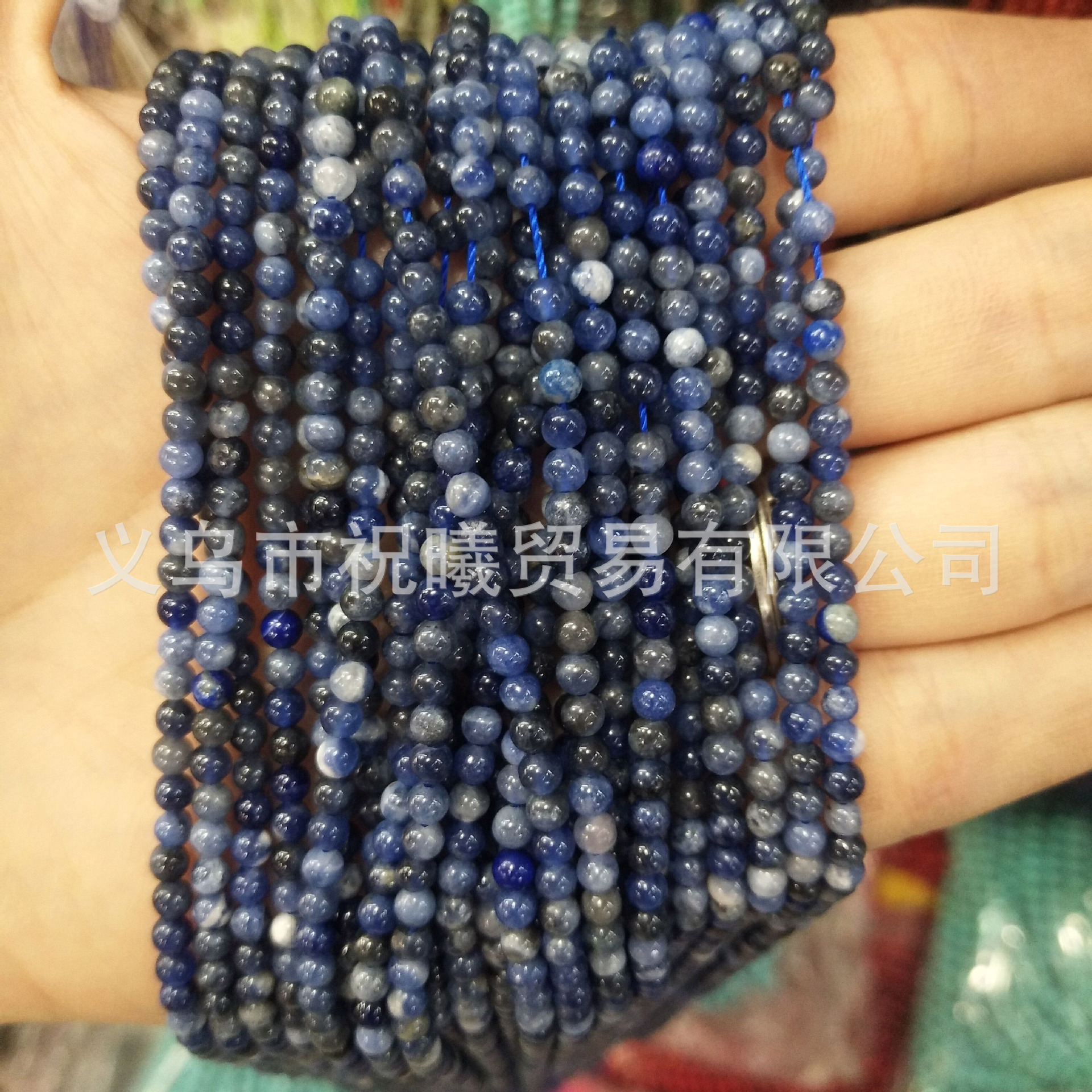 青い紋様