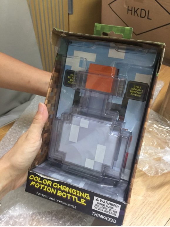 充電式色が変わるボトル