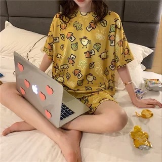 新しいダブルショート - 小さな黄色い鶏