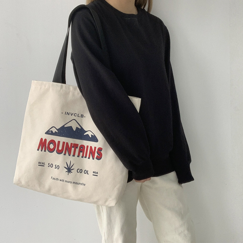 MOUNTAINSベージュのカバン