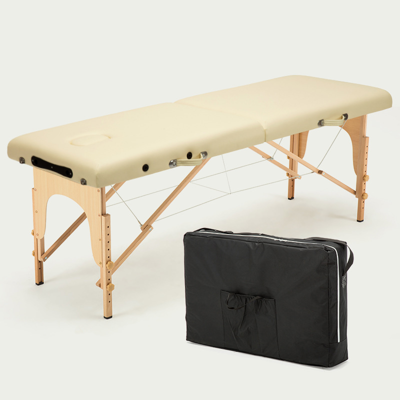 ベージュ色の枕