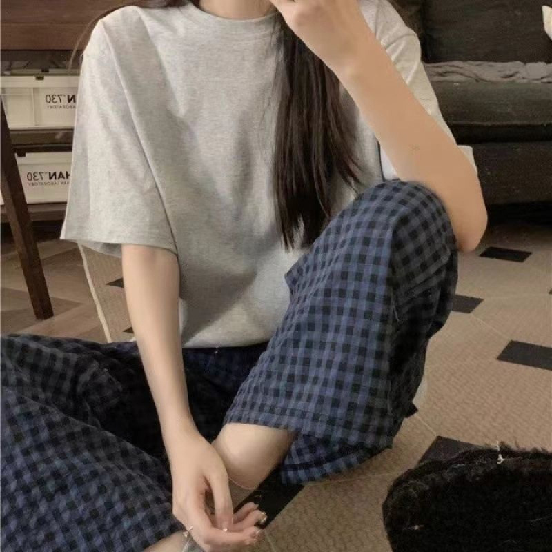 2821 グレーの服 ブルーチェック
