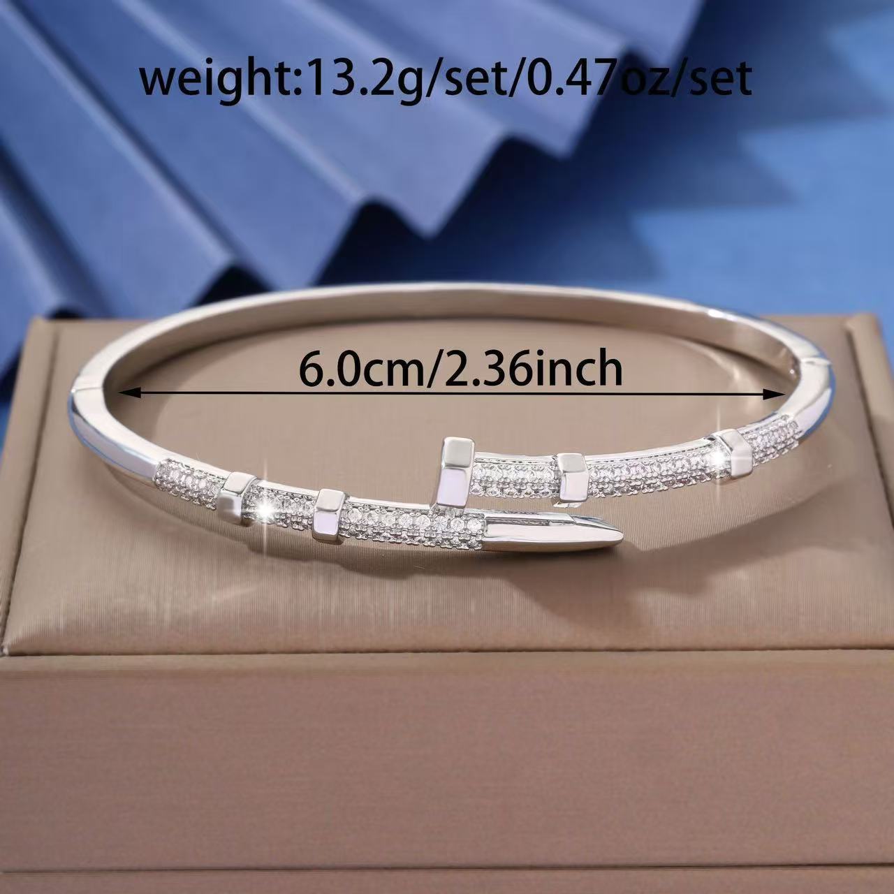 シルバーネイルフルダイヤモンドブレスレット