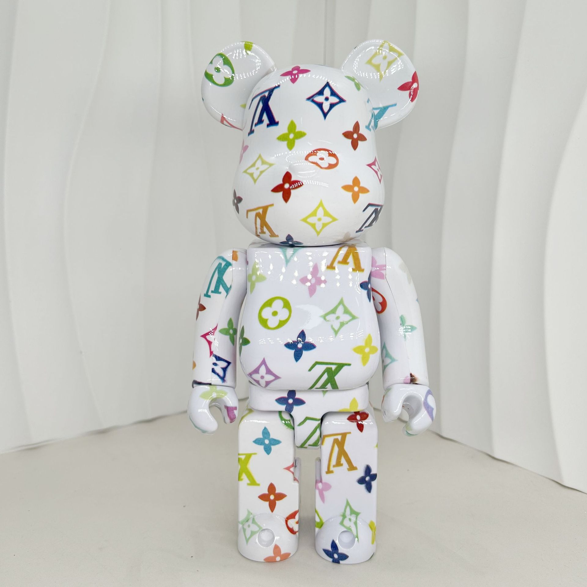 ホワイトトリコロールLVベア