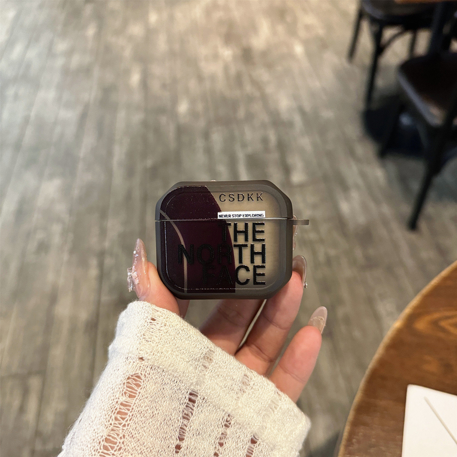 図 27 に示すように (スプリング バックル付き)