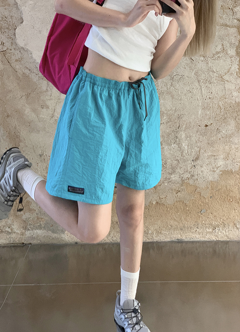 湖ブルー