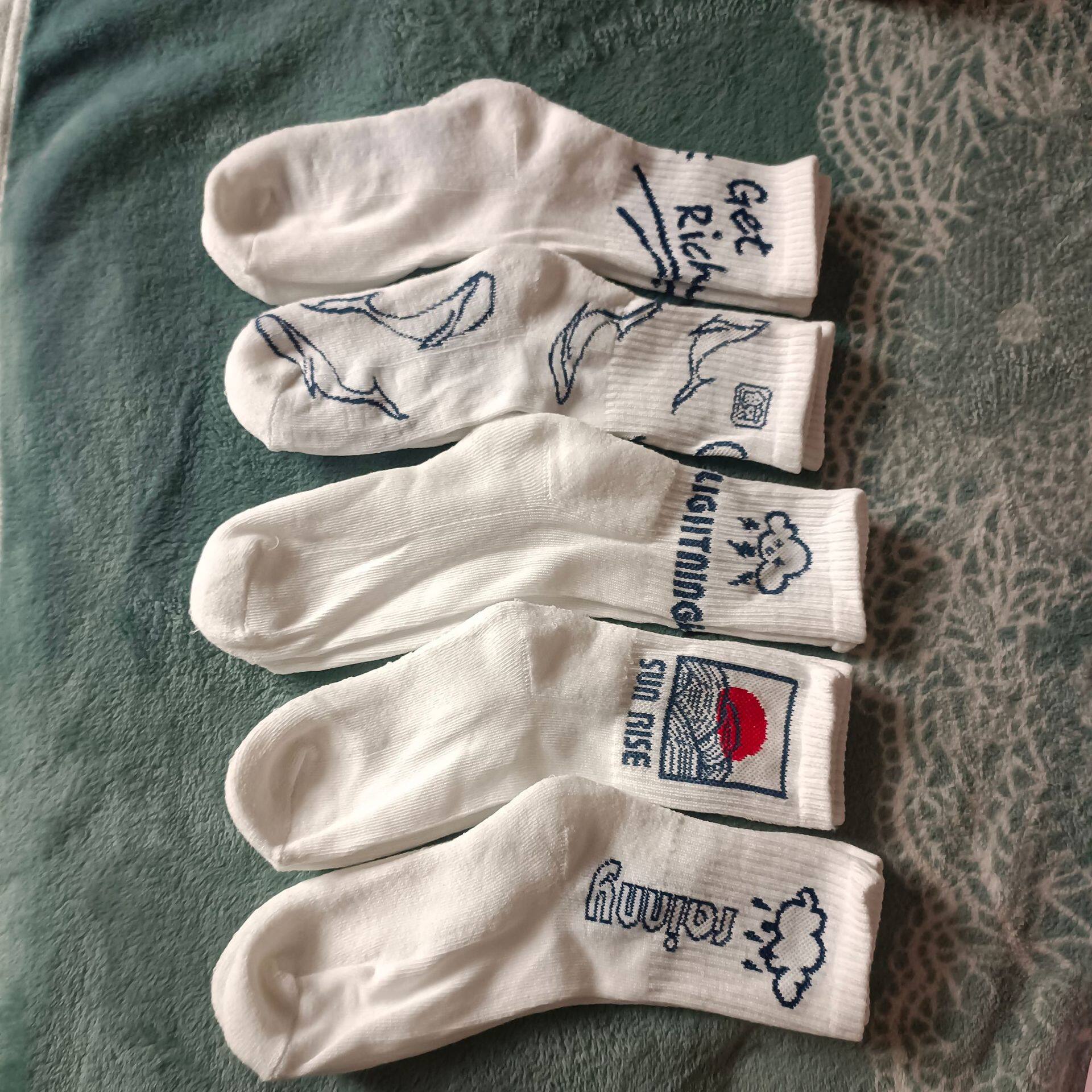 かわいいアニメ靴下