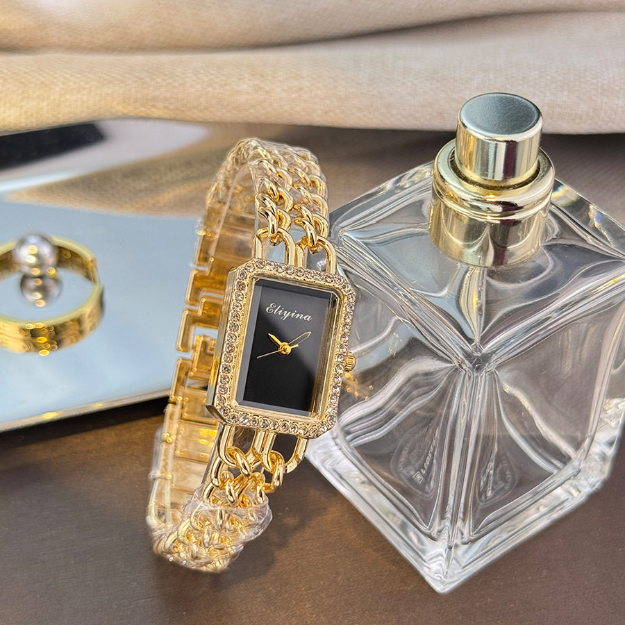 ゴールドブラック