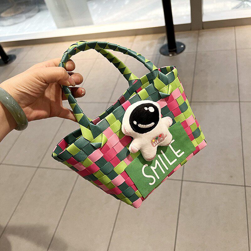 濃淡グリーンピンクチェック柄ビッグロゴ＋宇宙飛行士