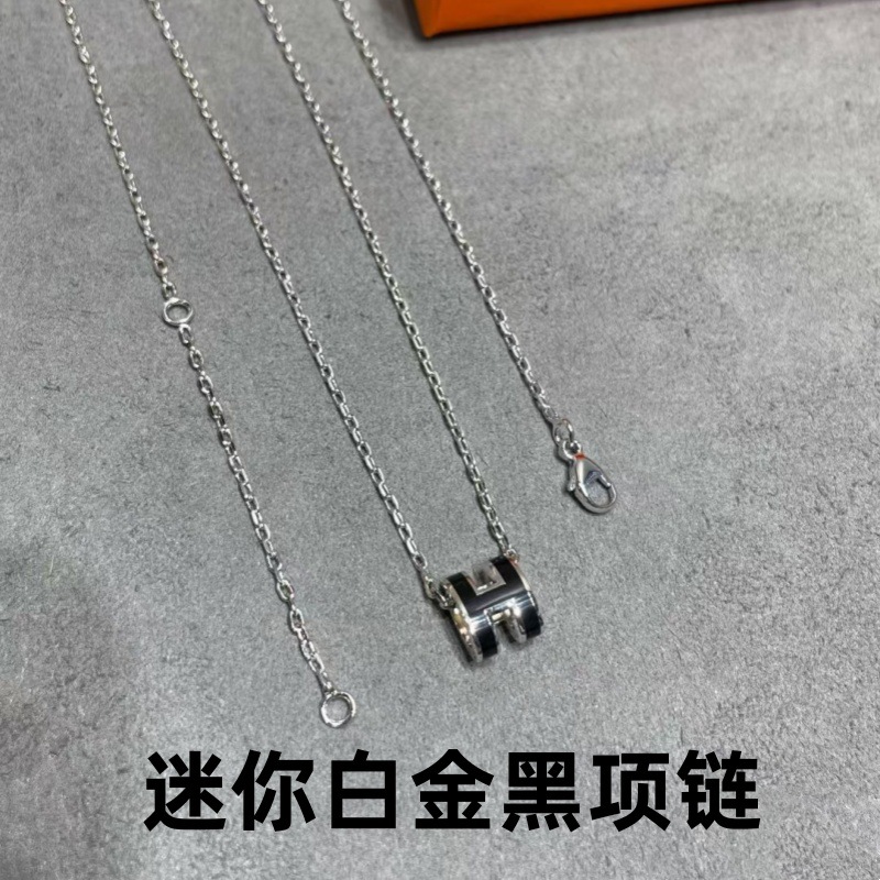 ミニホワイトゴールドブラックネックレス