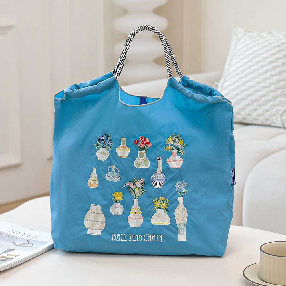 レイクブルー・フラワーアレンジメント