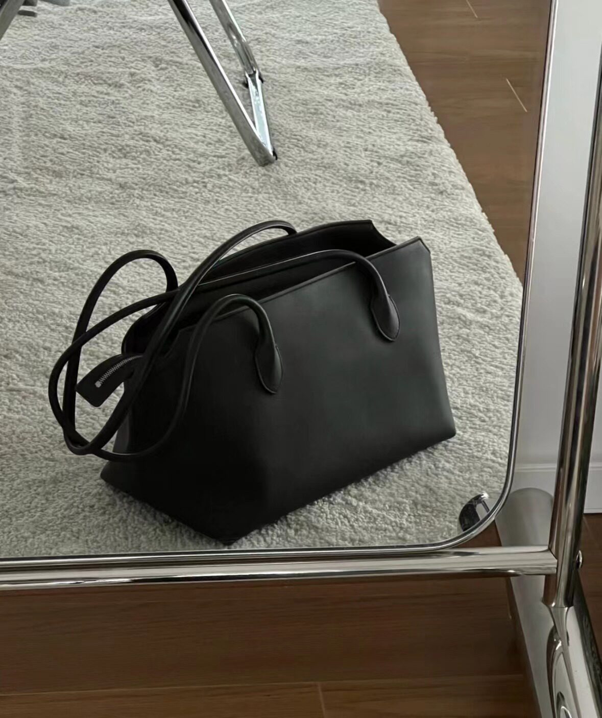 黒 (平織り) のトップ牛革