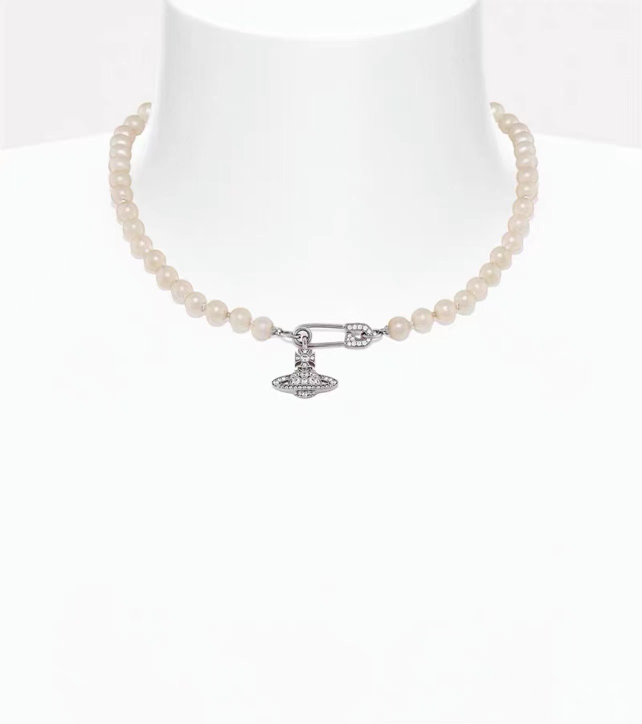 05銀色のピン真珠のネックレス