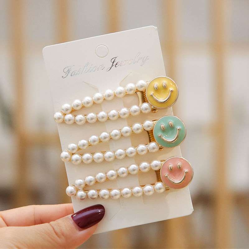 ウォータードロップパールスマイリーフェイス