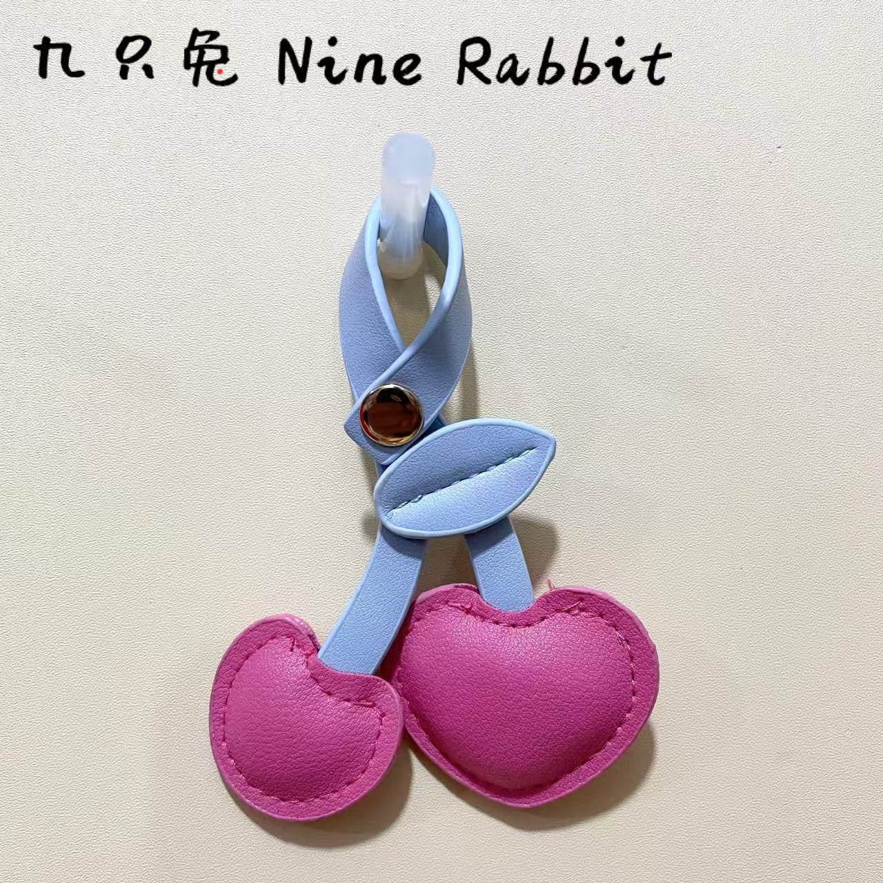 【ローズレッド】チェリーレザーペンダント