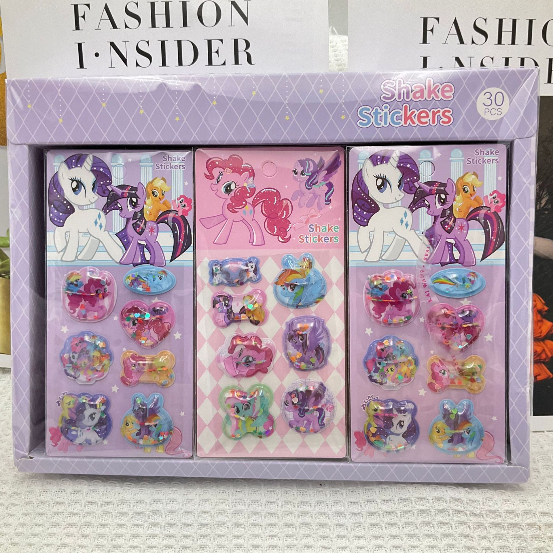 ユニコーン揺れステッカー