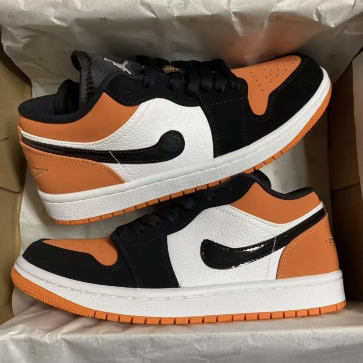 AJ ロートップ バックルが壊れた