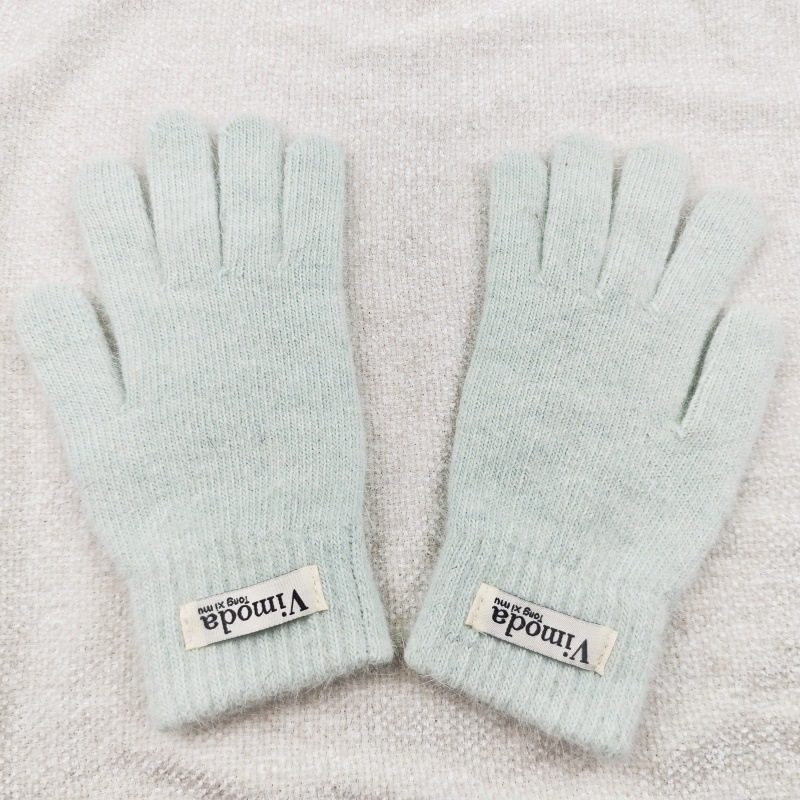 ライトグリーン