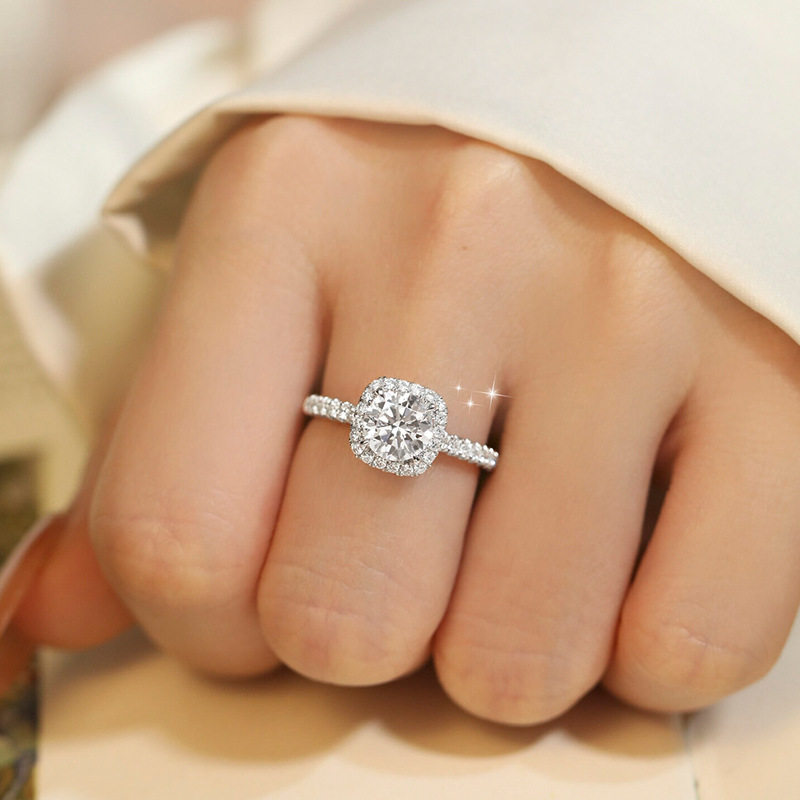 透明 1 カラット スクエア バッグ レディース リング