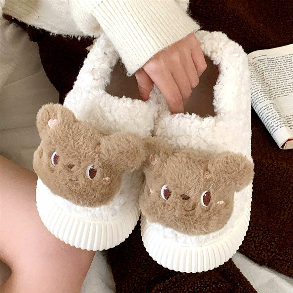 ホワイト【立体クマぬいぐるみ】