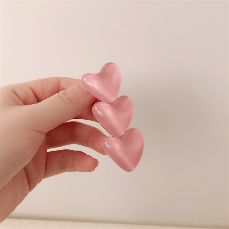 かすみの粉の3つの愛の心