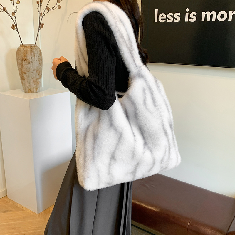 白いカラーバー