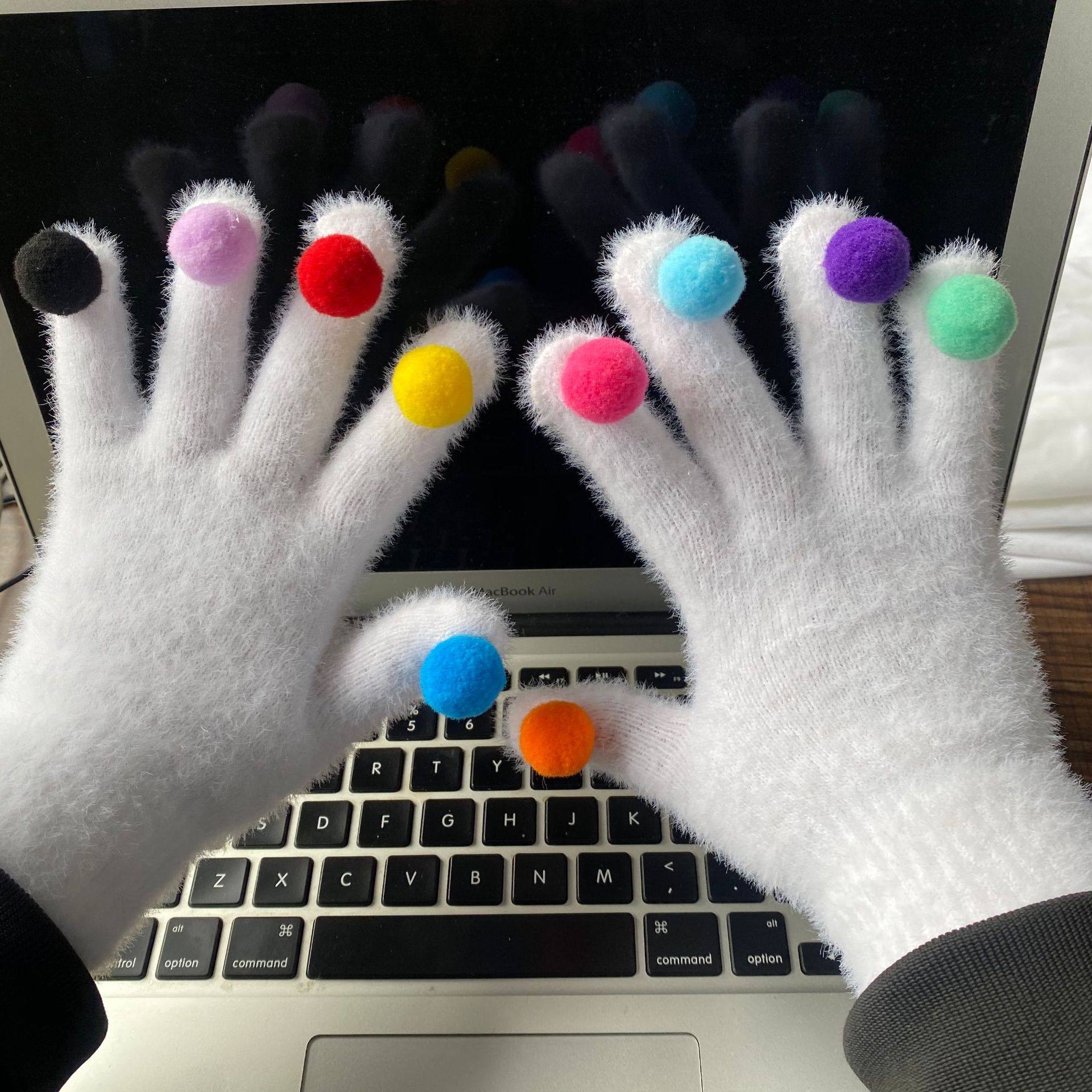 ミンクファーホワイト【毛玉ランダムカラー】