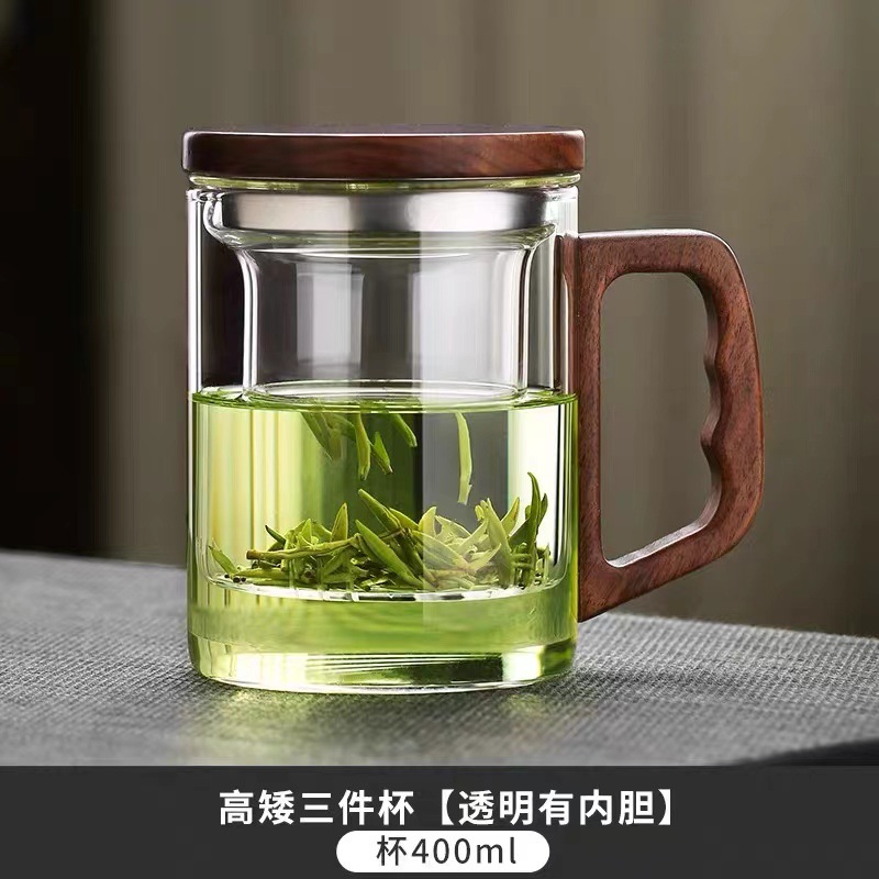透明で内胆がある