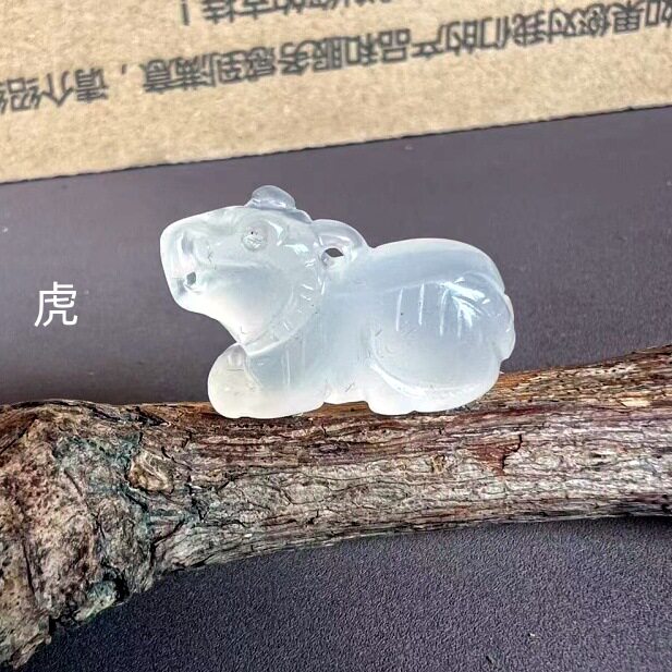 虎の長さは約22mm