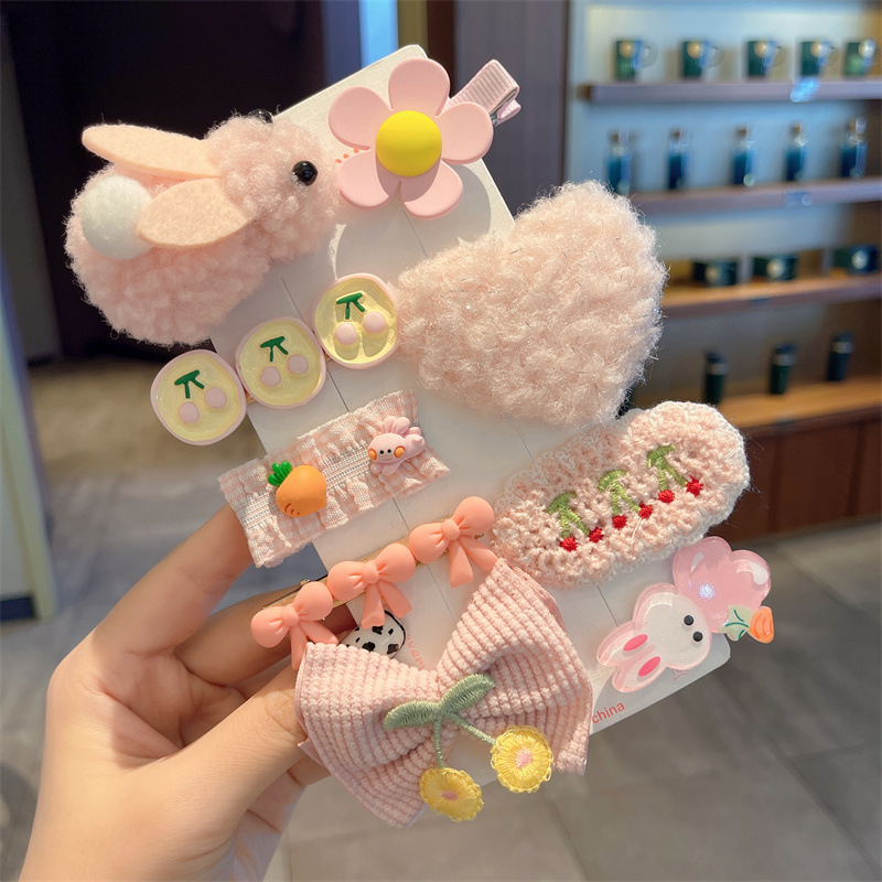 13#ピンク色の立体うさぎ