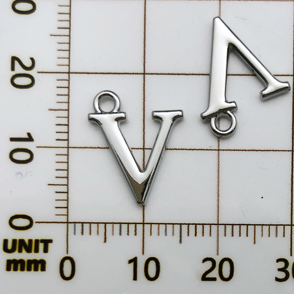 1 ホワイト K ラックメッキ文字 V-13x15mm-0.7g