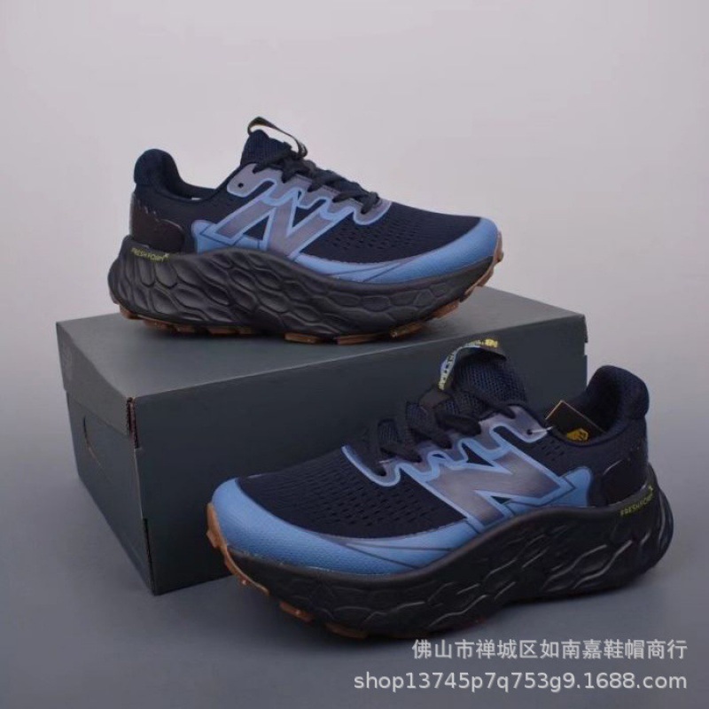 NB V3 ブラック＆ブルー