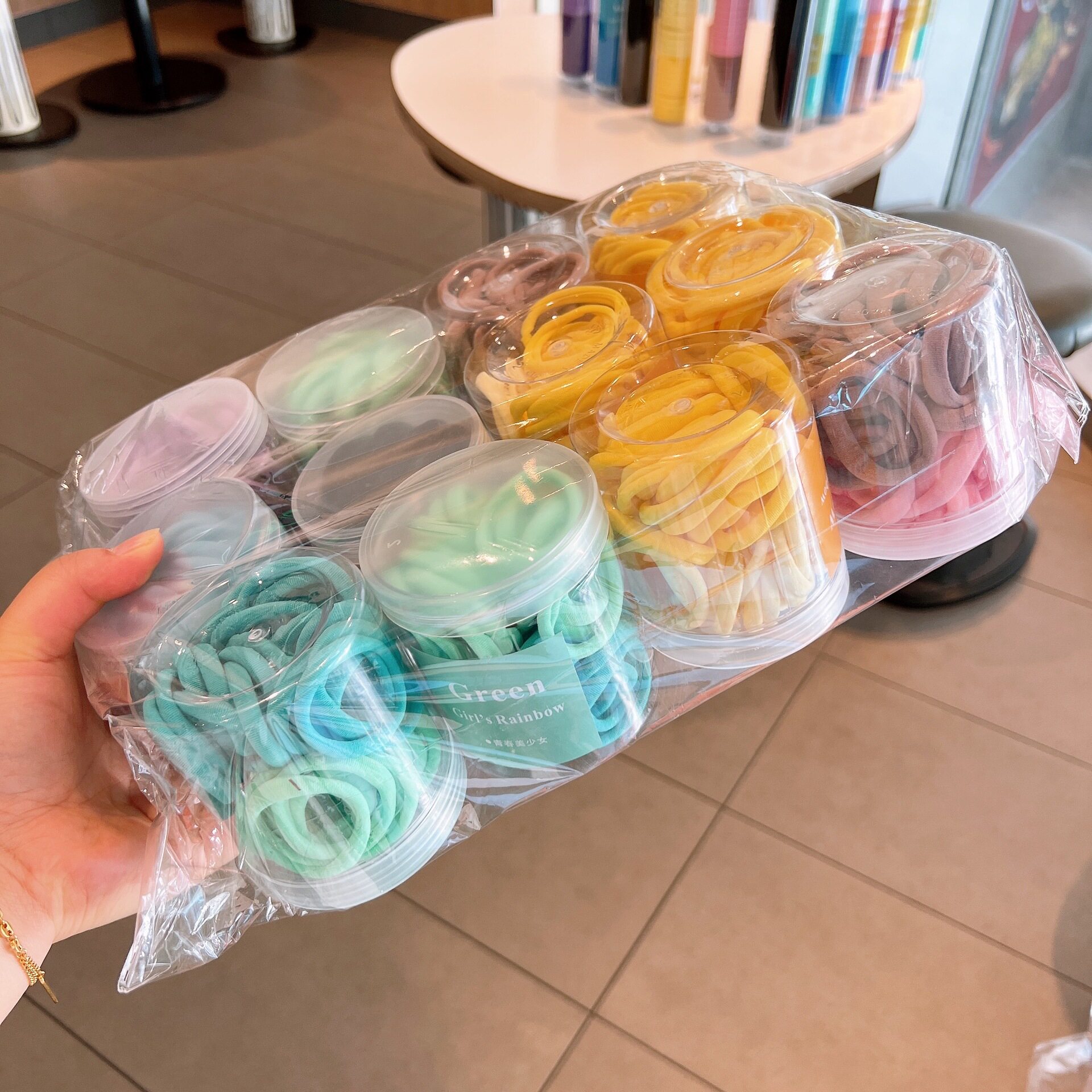 1パック12箱 (6色各2箱)