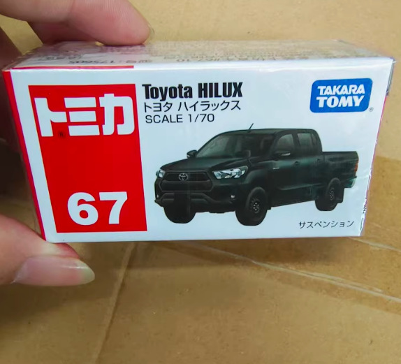 No.67 トヨタ ハイラックス ピックアップトラック175605