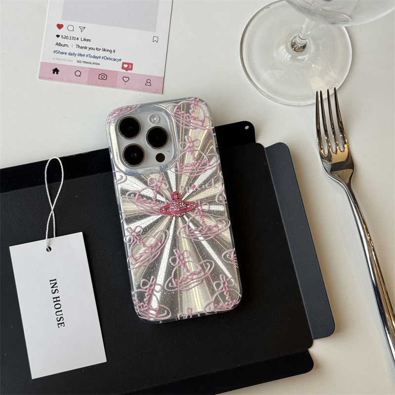 ピンクの線は画面いっぱいの極光立体土星です。