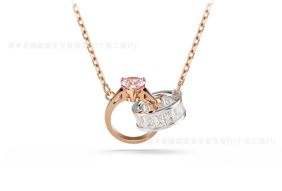 インターロッキングリングネックレス