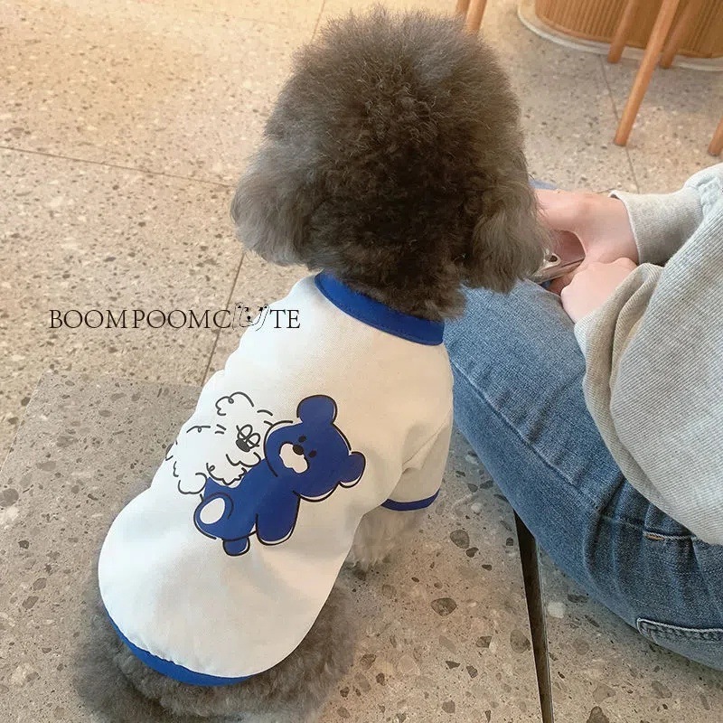 小さな抽象的なクマ ブルー