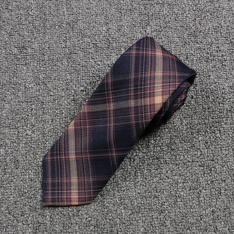 神々の黄昏のネクタイ