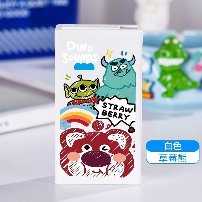 白いイチゴのクマ