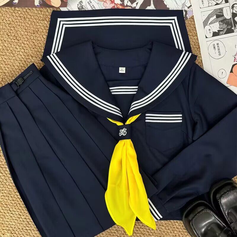 改良紺スリーピース長袖+シアンスカート+黄色三角スカーフ+バックル