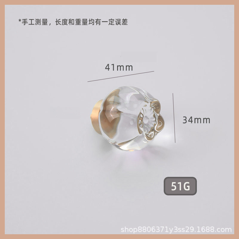 透明なクリスタルティーの実