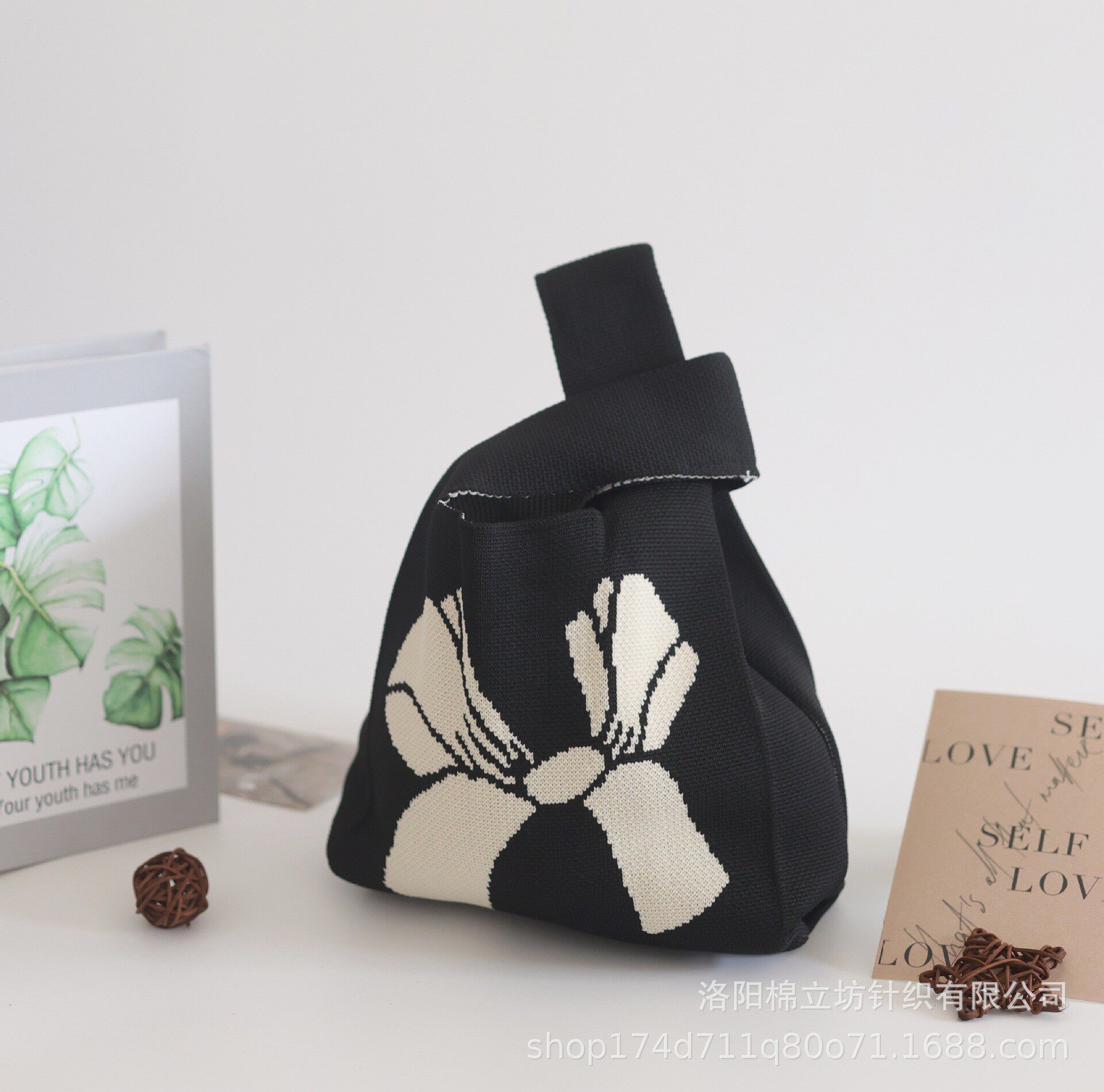 蝶ネクタイ 白黒 (50g)