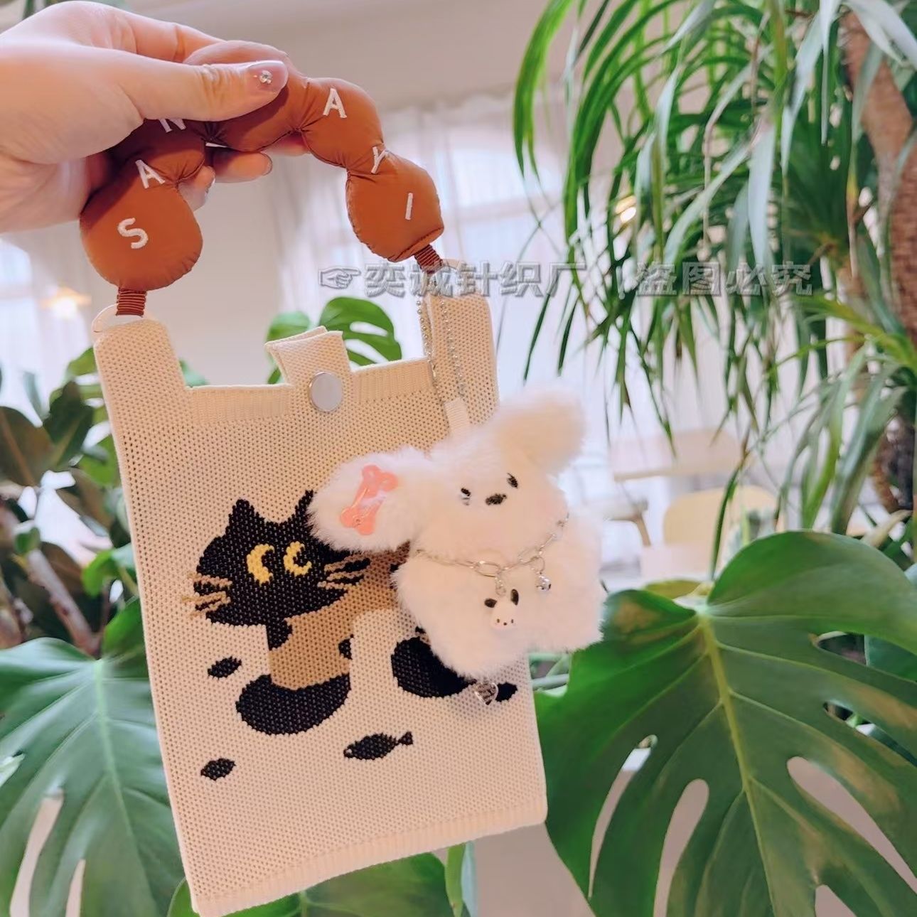 イエローアイキャット S-15+ ペンダント