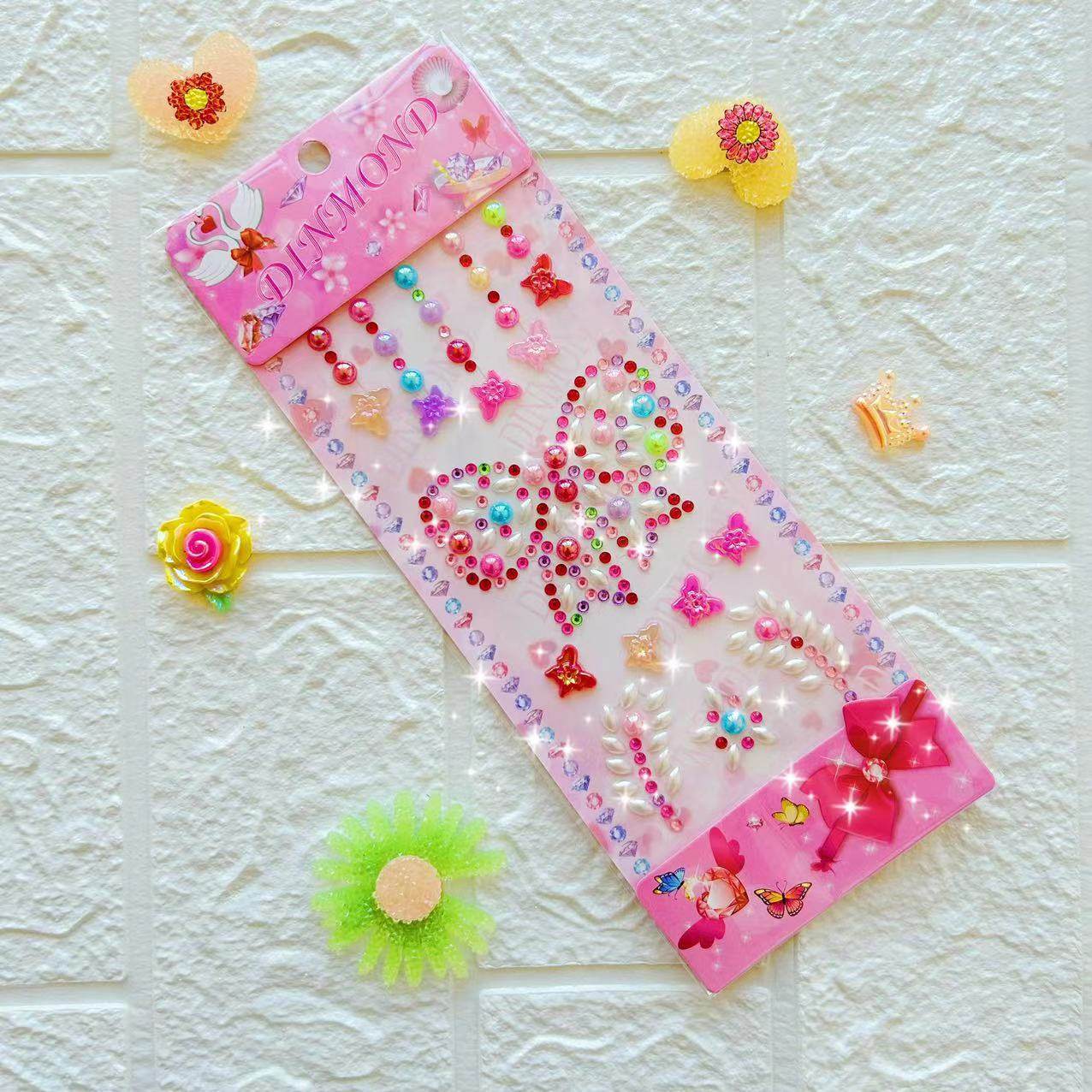 蝶のペンダント