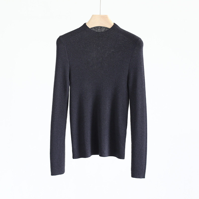 ダークナイトグレー