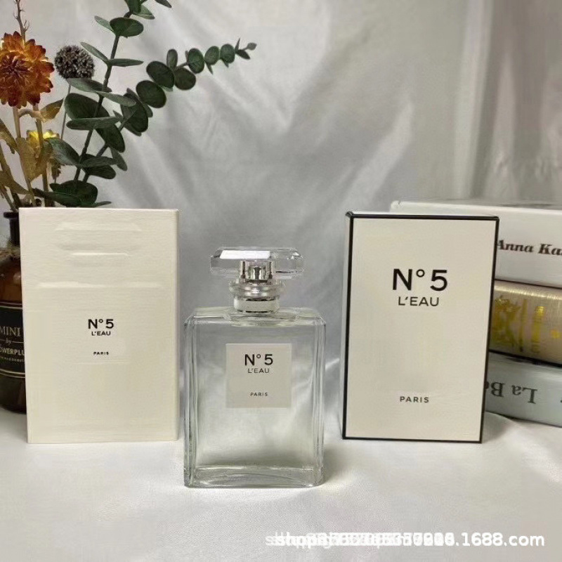 ホワイト No.5 ウォーター 100ml