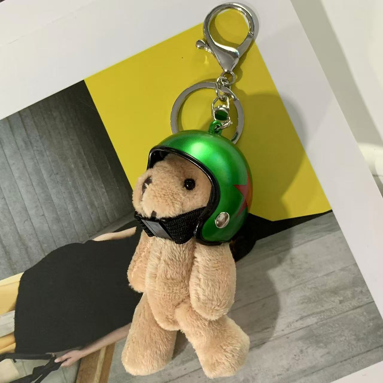 緑と赤の五芒星【バイクカフェベア】