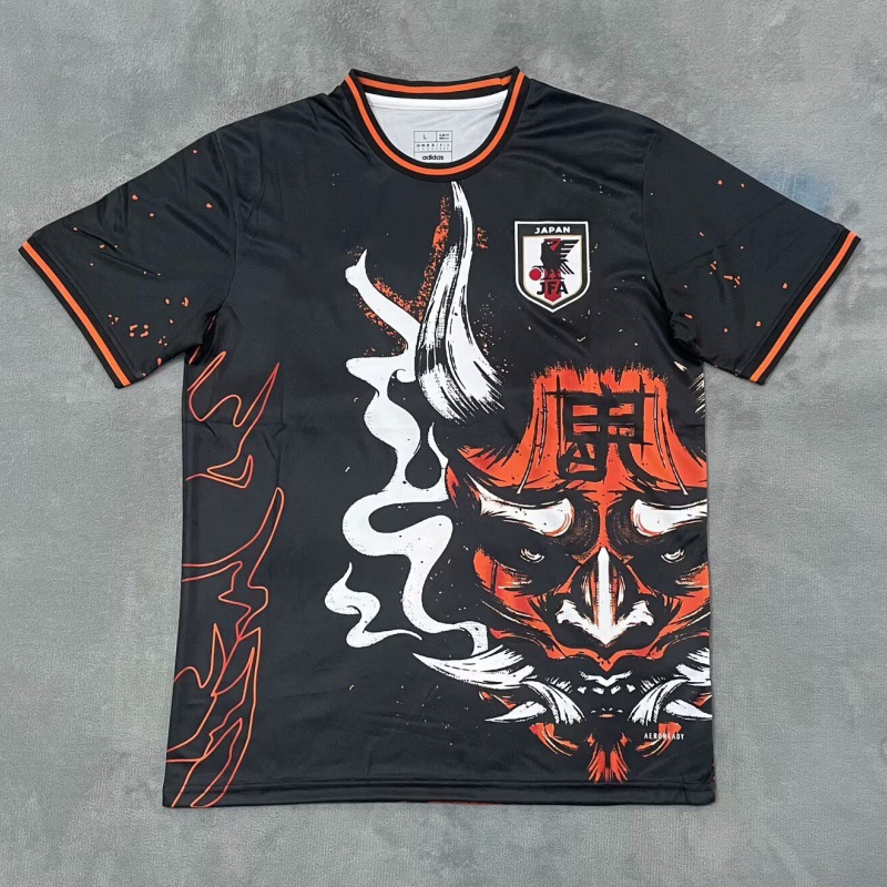 日本の悪魔のマスク