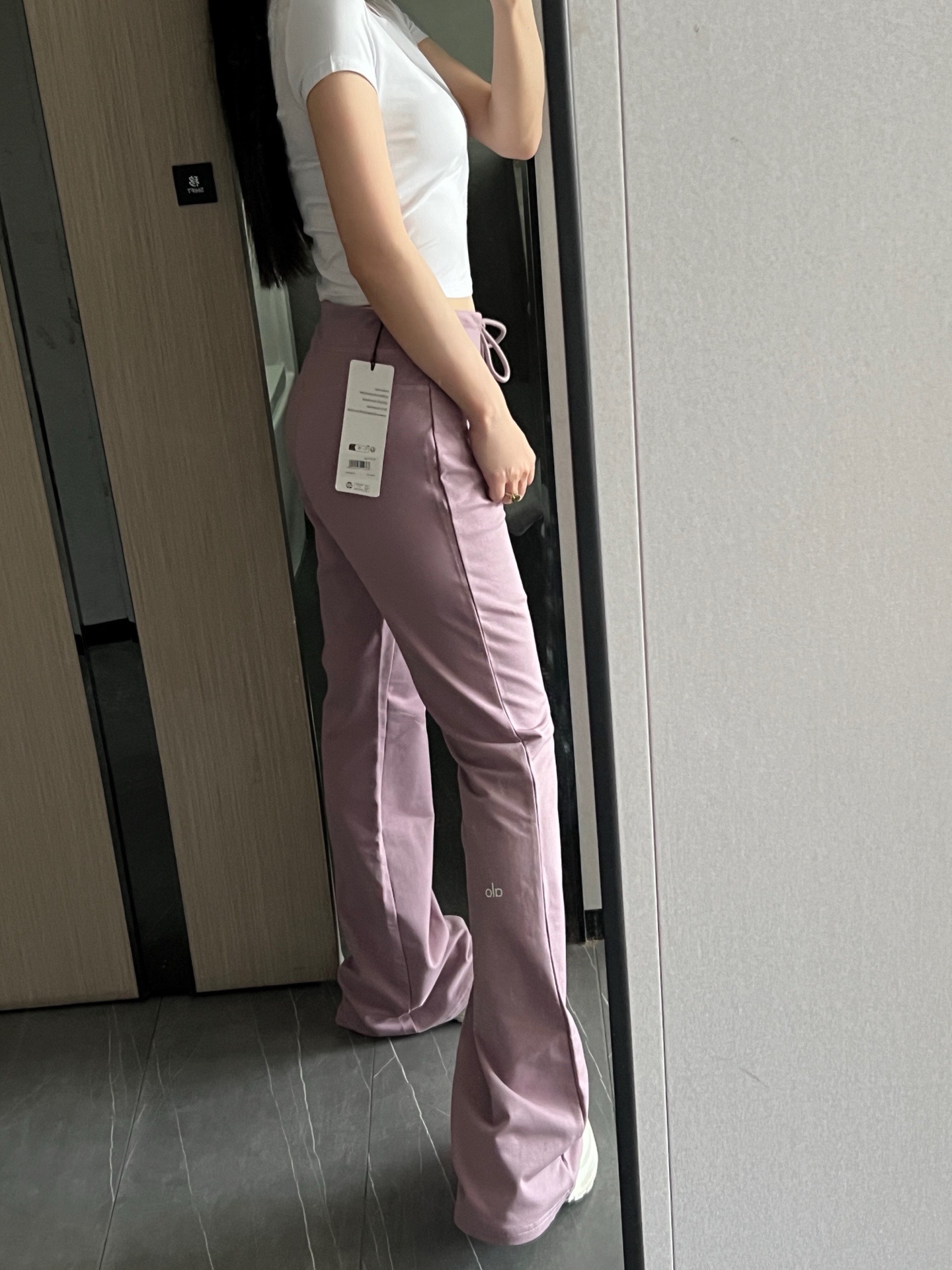 バイオレット